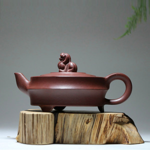 紫砂壶与茶海 传统紫砂艺术中的实用美学